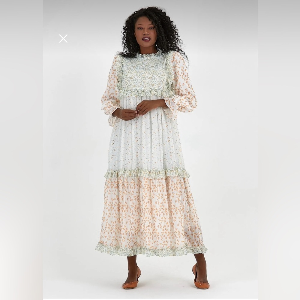 NWT / Modest Floral Print Maxi Dress